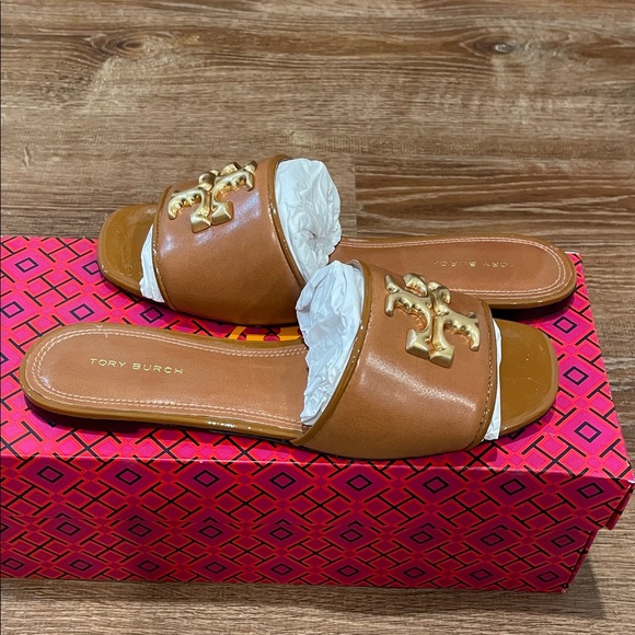 Tory Burch Eleanor Gold Logo Slide Sandals - Picture 2 of 6
